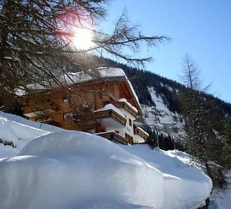 Appartamento Haus Adora *